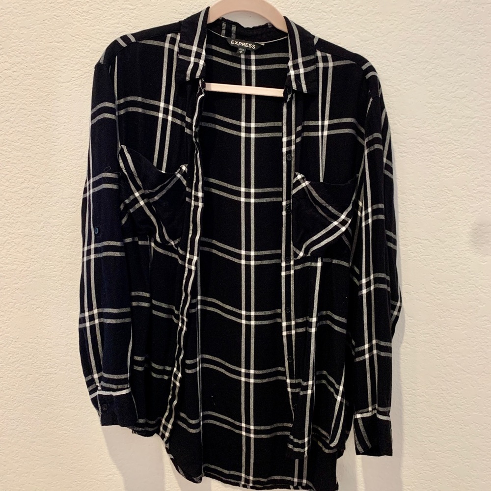 Express black and white light flannel